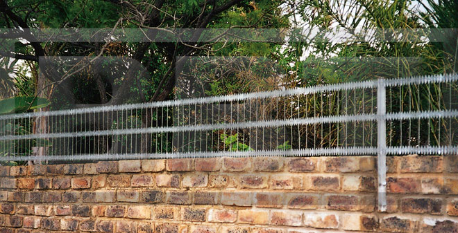 Ribbon Mesh Security Fence